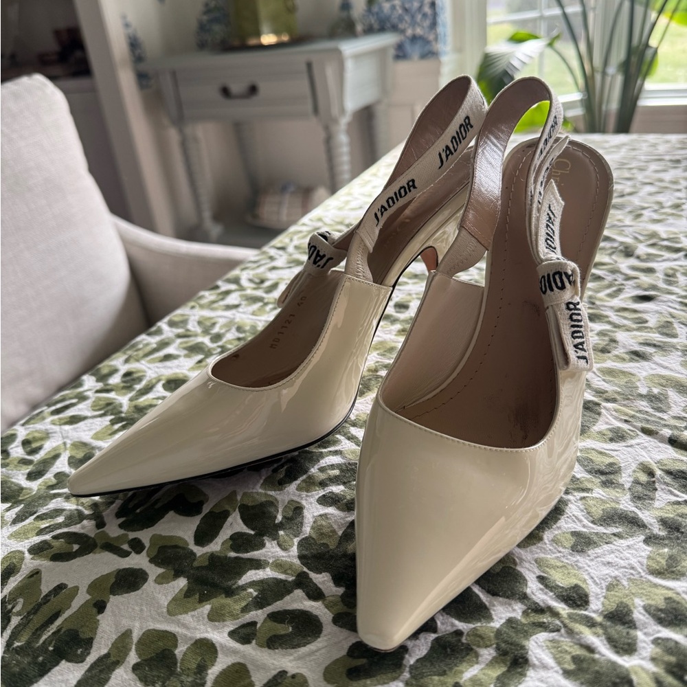 Dior J'Adior Patent Cream Slingback Heels - Picture 9 of 12